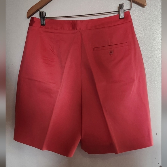 Vibrant Pink Women's Golf Shorts - Picture 5 of 5